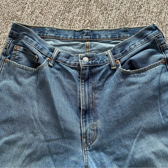 LEVIS 550 JEANS - Size 38x32 - Picture 2 of 4